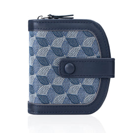 This Light-luxury Wallet Features A Meticulously Crafted Design