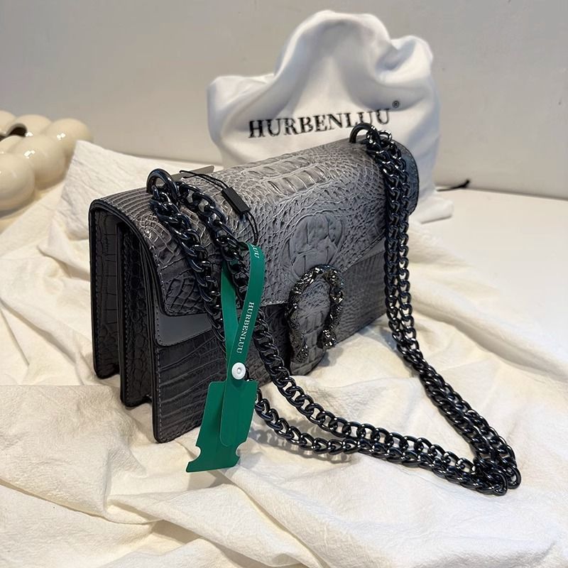High-fashion Underarm Light-luxury Crossbody And Shoulder New Design Small Square Bag