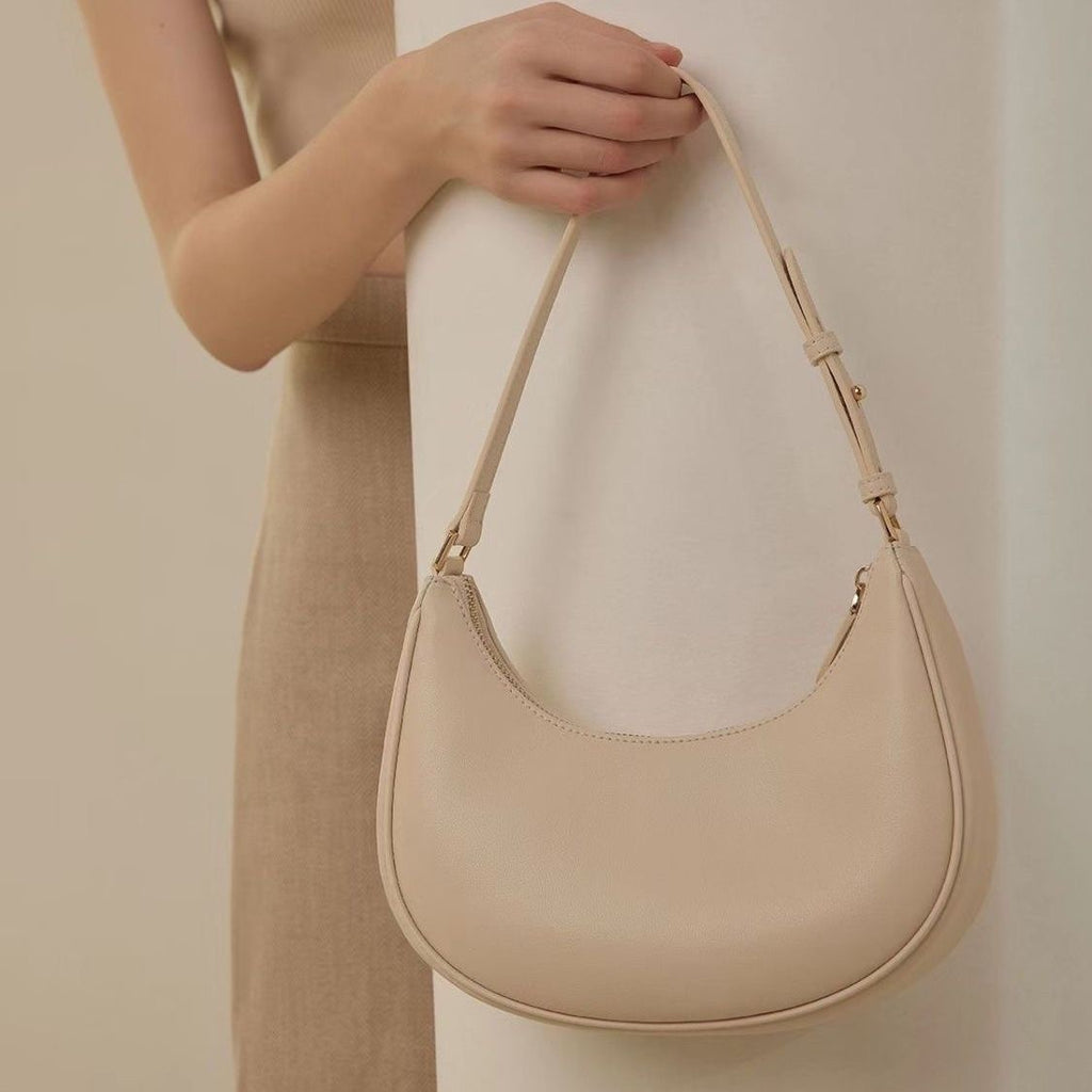 Womens Summer Shoulder And Tote Bag With A Niche Design Baguette Style