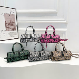 Womens Trendy Niche-designed Small Square Handbag With A Premium Texture