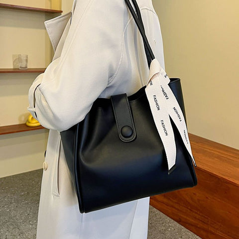 Large-capacity Vintage Women's Shoulder Bag