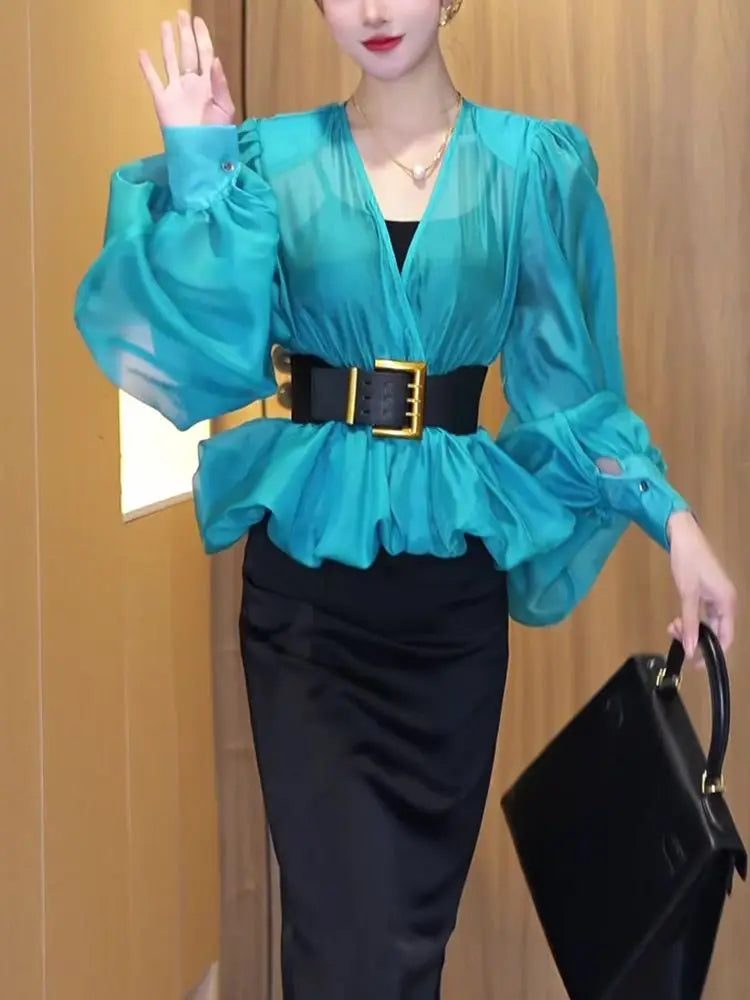 Spring and summer light mesh micro-transparent bubble sleeve shirt women's 2025 spring new high-end temperament V-neck top