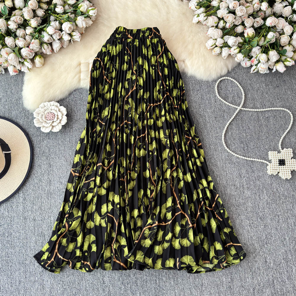 New Flowing A-line Skirt With Draped Pleats And A Delicate Floral Print