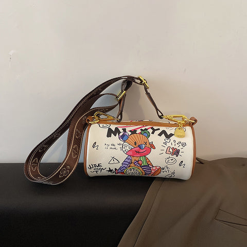 Stylish Versatile Bucket Bag With A Sleek Minimalist Design